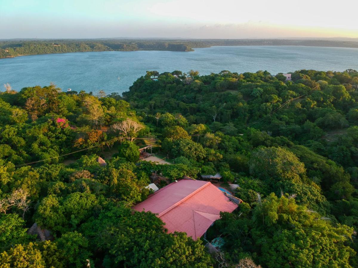 Distant Relatives Ecolodge & Backpackers Kilifi Exterior foto