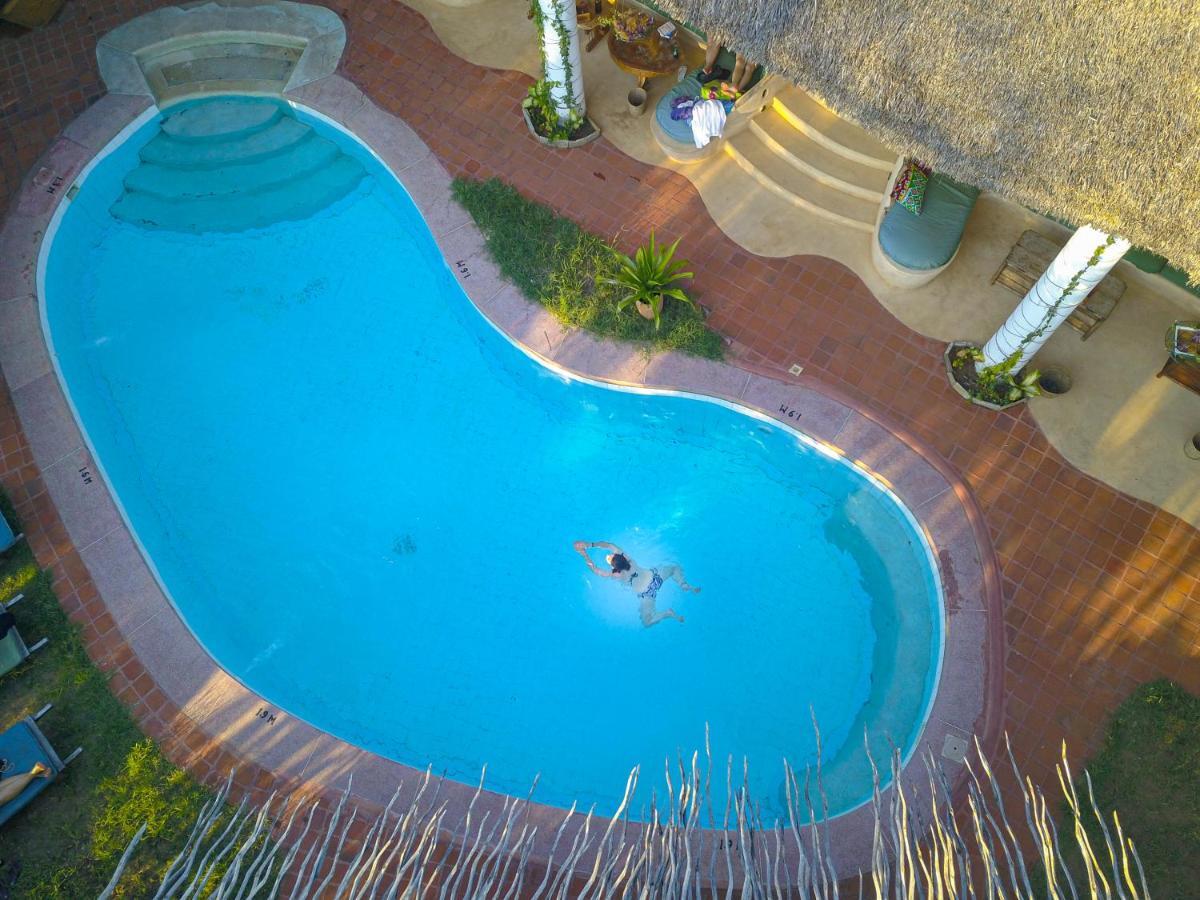 Distant Relatives Ecolodge & Backpackers Kilifi Exterior foto