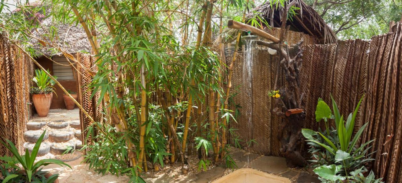 Distant Relatives Ecolodge & Backpackers Kilifi Exterior foto